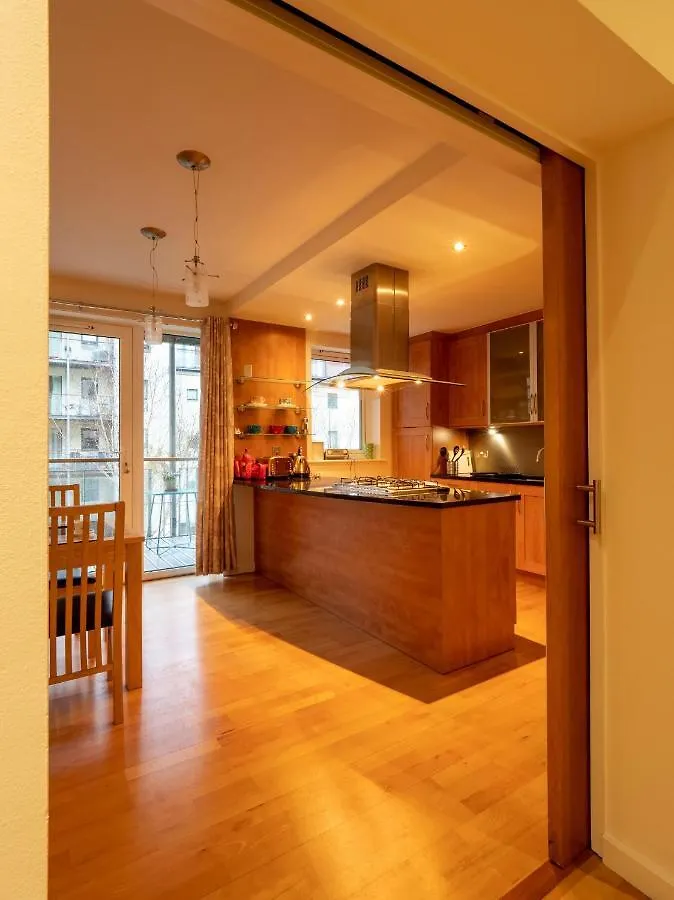 Altido Elegant 2Br Apt With Balcony And Parking Apartment Edinburgh