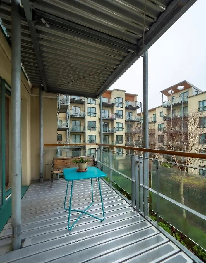 Altido Elegant 2Br Apt With Balcony And Parking Apartment Edinburgh