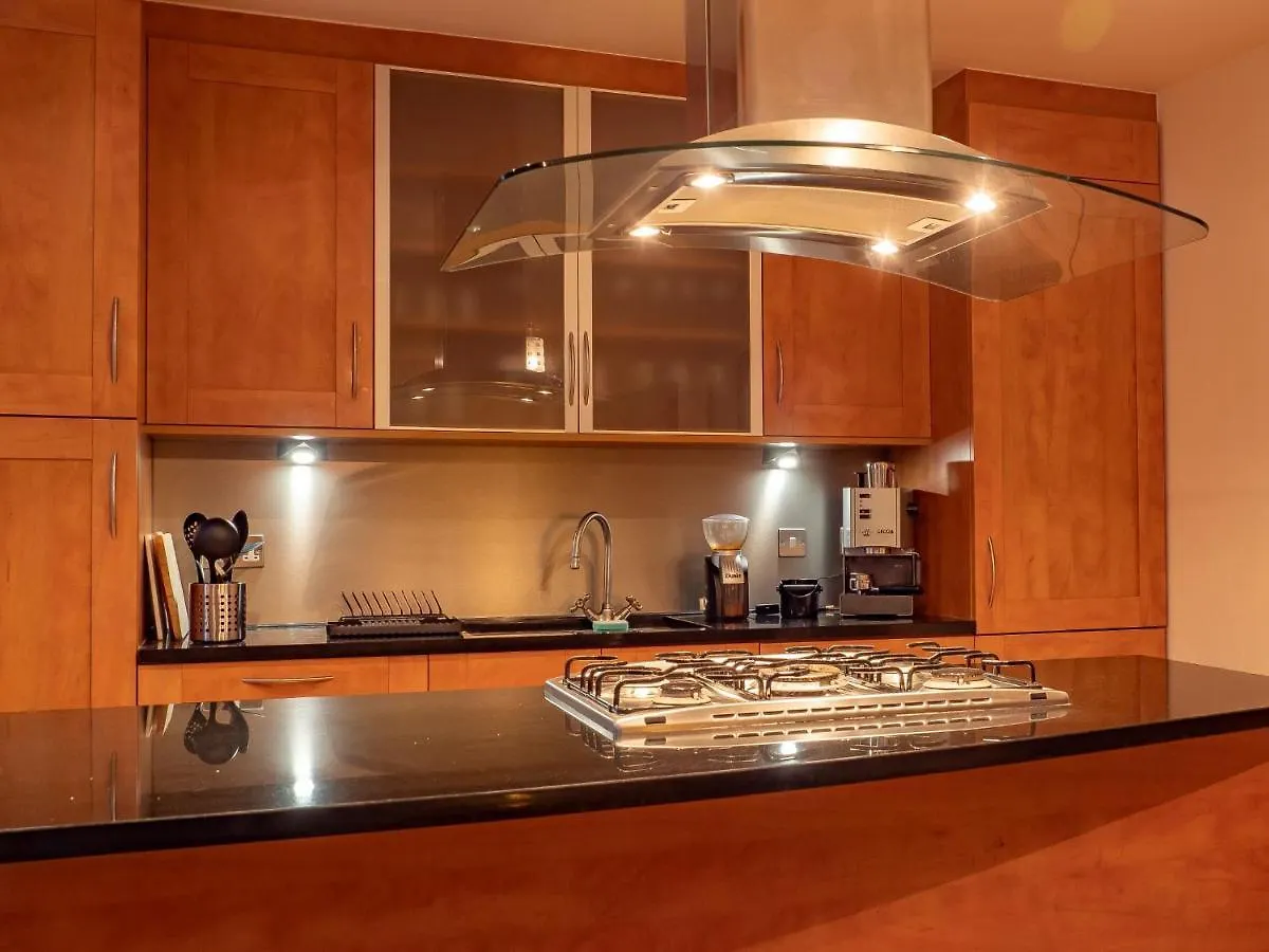 Altido Elegant 2Br Apt With Balcony And Parking Apartment Edinburgh