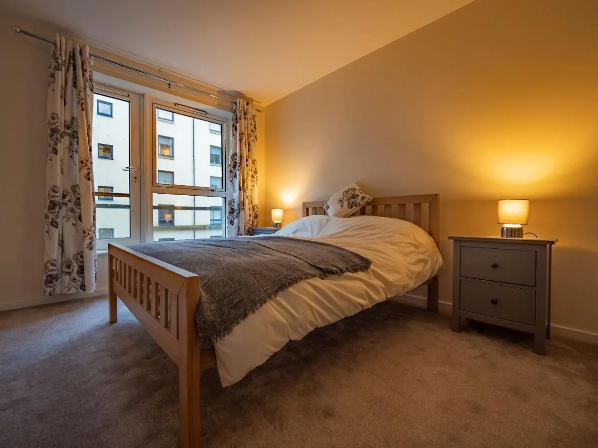 Altido Elegant 2Br Apt With Balcony And Parking Apartment Edinburgh